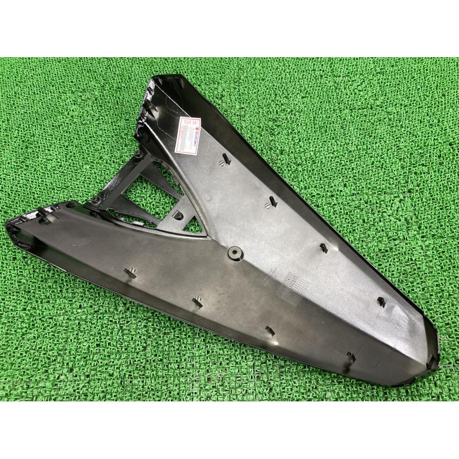 スズキ（SUZUKI） GSR125NEX フロントカバー 黒 48111-09H00 純正 新品