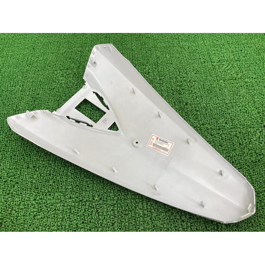 GSR125NEX フロントカバー 白/青 48111-09H00 スズキ 純正 新品 未使用