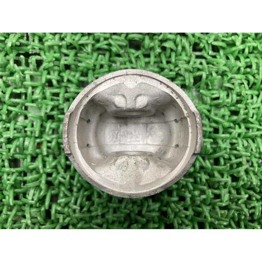 ピストン 1HX-11638-00 ヤマハ 純正 新品 バイク 部品 未使用 FZR250？オーバーサイズ？ 割れ欠け無し 修復素材に 車検 Genuine 27 ヤマハ発動機 ピストン 1HX-11638-00 ヤマハ 純正 新品 バイク 部品 未