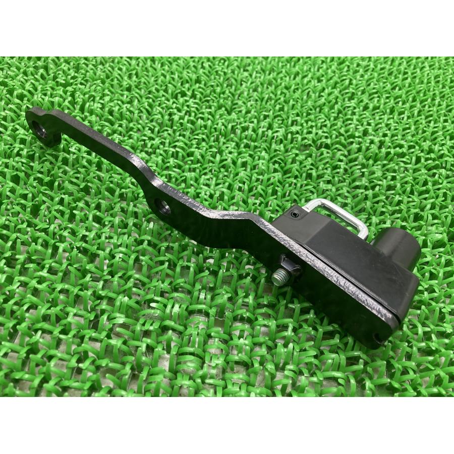 ヤマハ発動機 MT-07 ヘルメットホルダー ヤマハ 純正 中古 バイク 部品