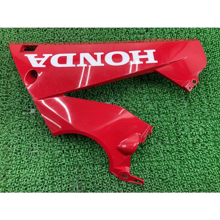 送料 ホンダ（HONDA） CBR650F アンダーカウル 右 赤 64280-MKN-D100 純正