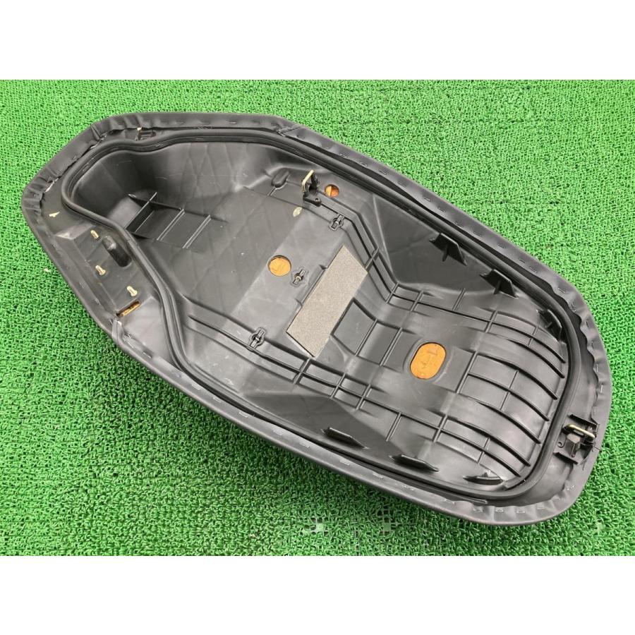 ホンダ（HONDA） フォーサイト シート 純正 中古 バイク 部品 MF04
