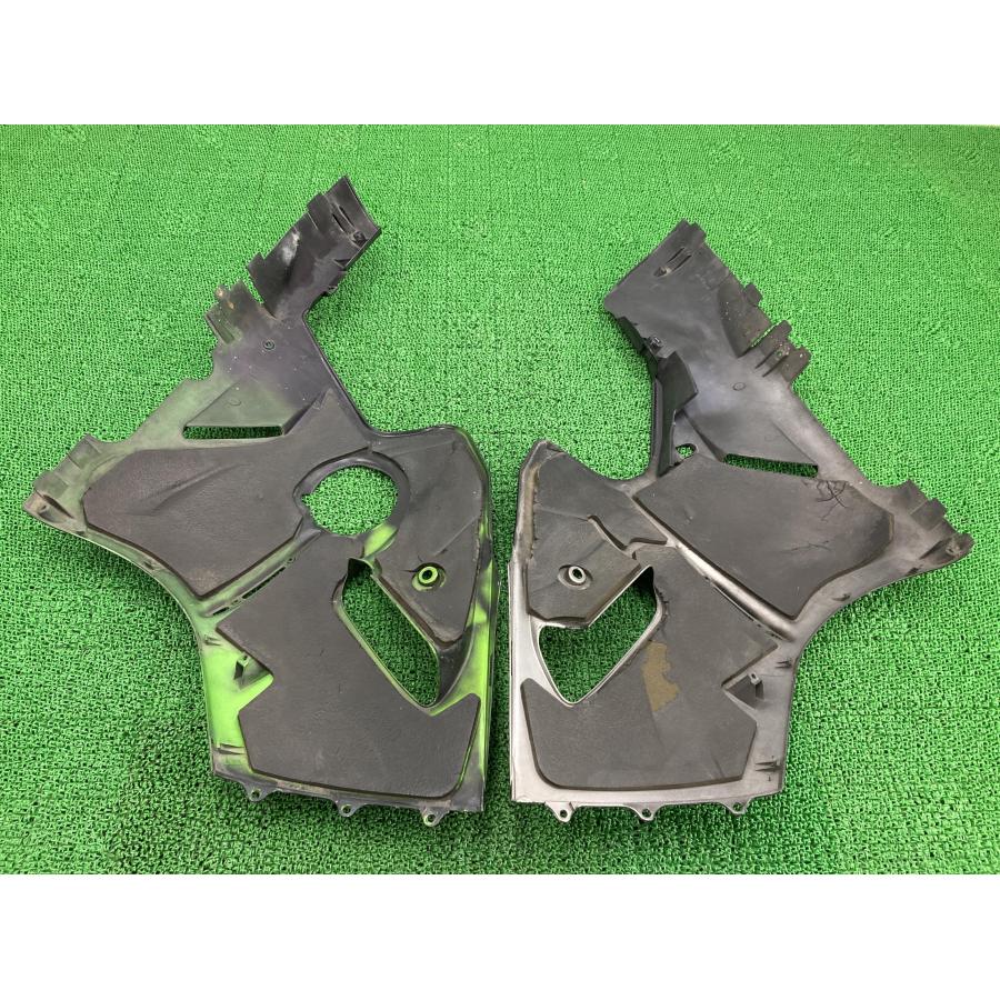 カワサキ ZX-12R サイドカウル 左右 黒 純正 中古 バイク 部品 カワサキ ZX-12R サイドカウル 左右 黒 純正 中古 バイク 部品