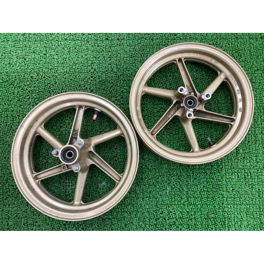 エイプ100 ホイール 前後 金 ホンダ 純正 中古 バイク 部品 Hc13 1000 Xr100モタード Nsfなどにも 曲がり無し 割れ欠け無し 修復素材に ティーエスパーツ 通販 Yahoo ショッピング