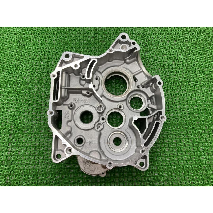 ヤマハ発動機 YBR125 クランクケース 右側 5HH 在庫有 即納 ヤマハ