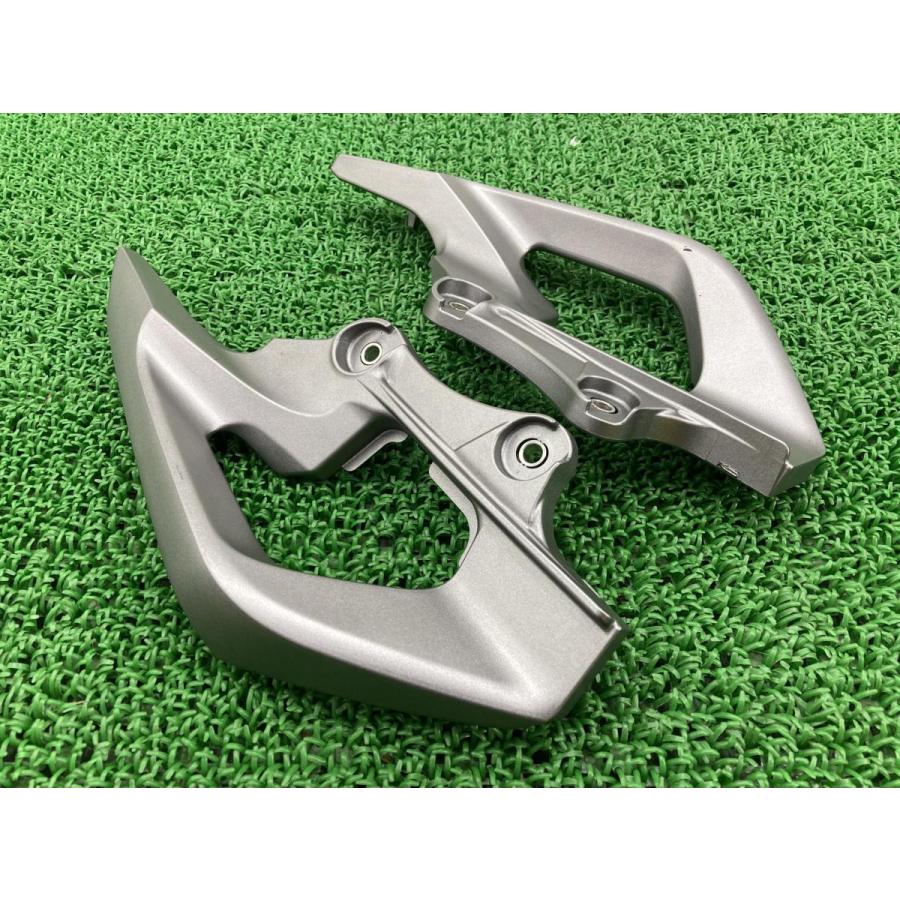 VFR800F グラブバー 左右 ガンM MJM ホンダ 純正 中古 バイク 部品 RC79 ダンデムグリップ ダンデムバー アシストグリップ そのまま使える 91の画像