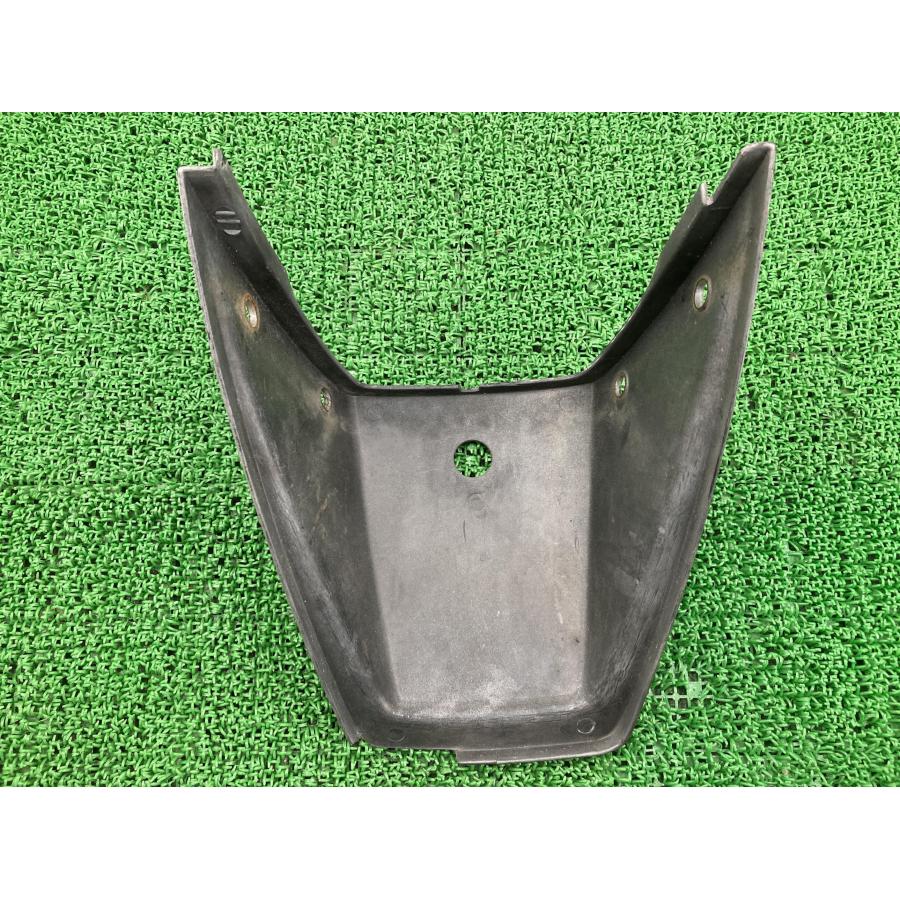 スズキ（SUZUKI） GSX250E テールカウル 銀 純正 中古 バイク 部品