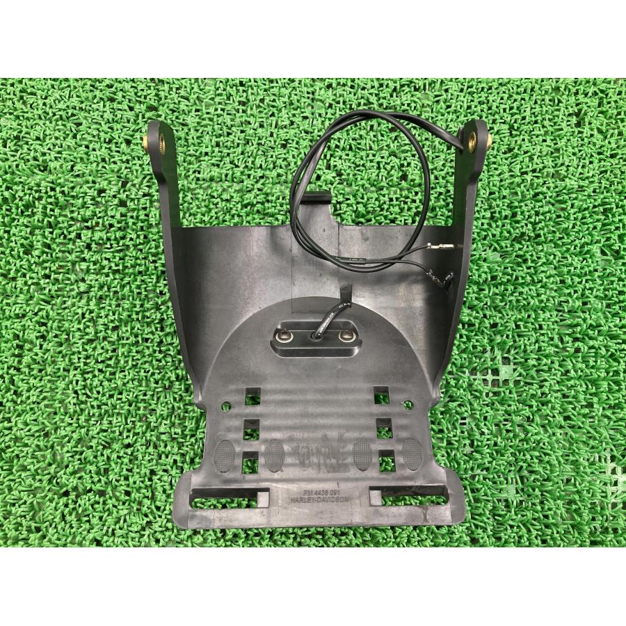 XL883N リアフェンダー 4438091 ハーレー 純正 中古 バイク 部品