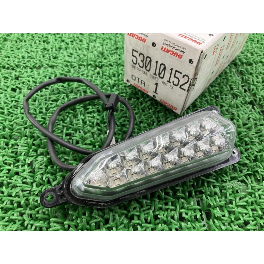 ハイパーモタード796S フロントウインカー 左 53010152A 在庫有 即納 ドゥカティ 純正 新品 バイク 部品 未使用 車検 Genuine 37