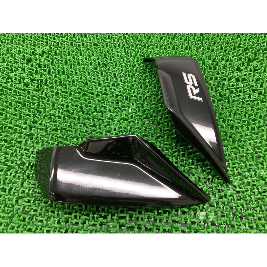 スピードトリプルRS ヘッドライトカバー 左右 黒M 2311896/2311897