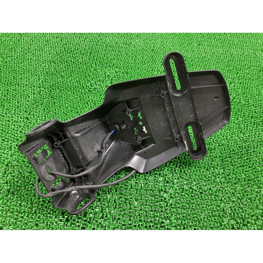 ヤマハ発動機 XSR155 リアフェンダー B1V ヤマハ 純正 中古 バイク
