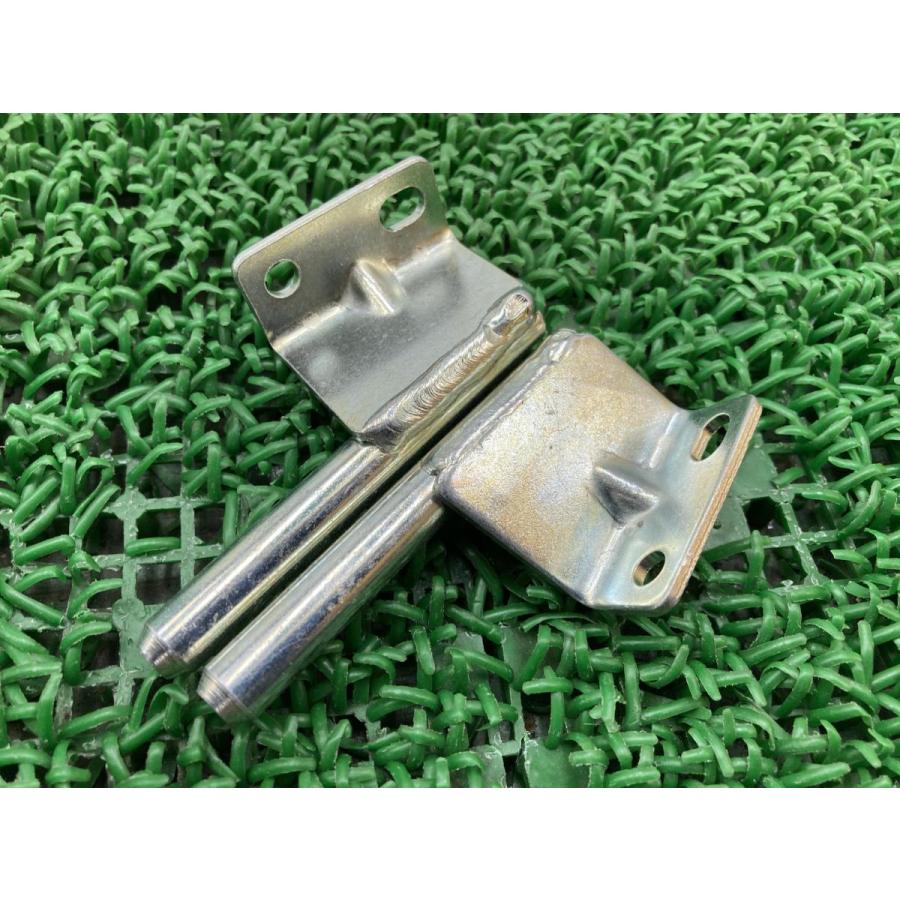 ストリートファイター フューエルタンクブラケット 左右 58710512A/58710522A ドゥカティ 純正 新品 未使用品 58710512A 1098 19 ストリートファイター フューエルタンクブラケット 左右 58710512A
