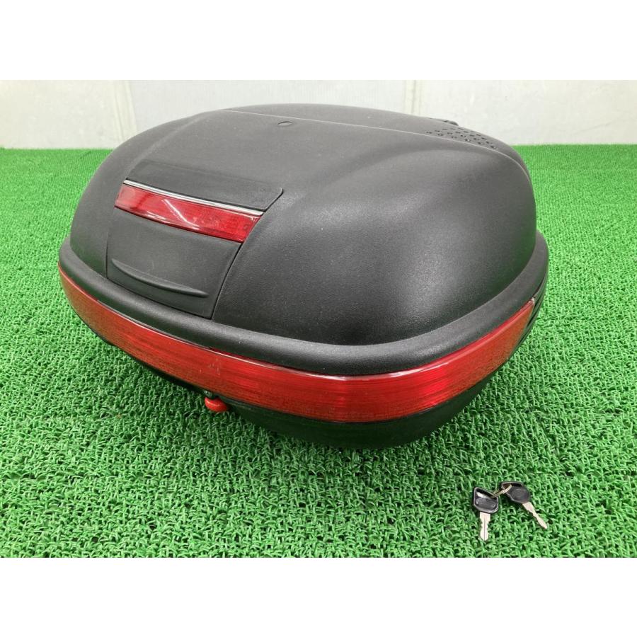 GIVI製 トップケース 社外 バイク 部品 ストップランプ付き コケキズ無し 割れ欠け無し カスタムに 46L 【中古】 80 GIVI製 トップケース 社外 中古 バイク 部品 ストップランプ付き