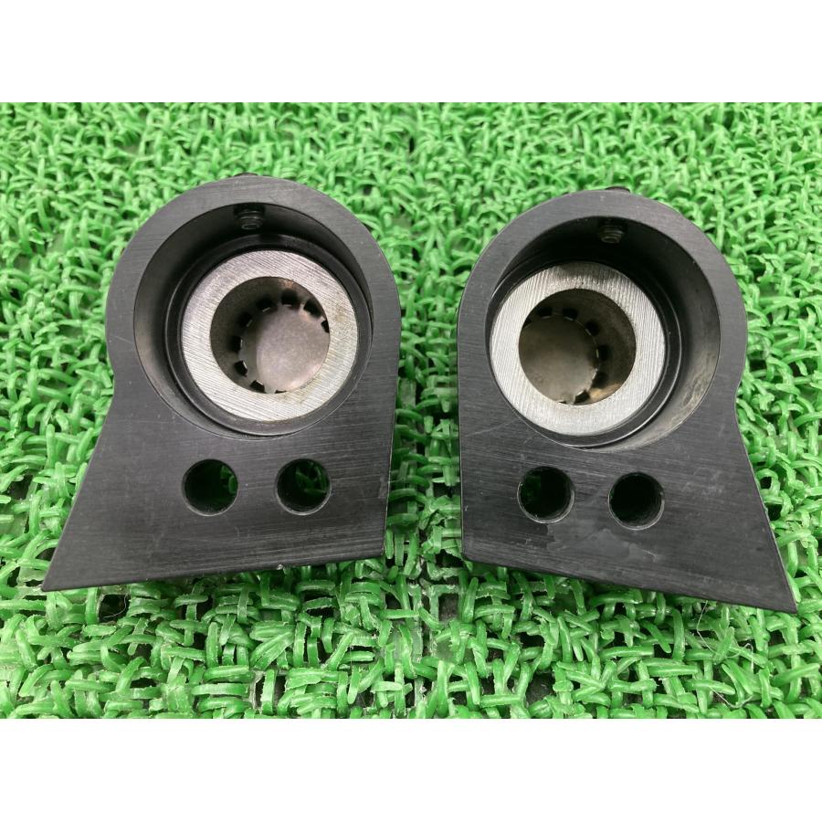 ZZ-R1100 ハンドルアップスペーサー 左右 社外 バイク 部品 アルミ 32mmアップ 割れ欠け無し カスタムに 【中古】 32 ZZ-R1100 ハンドルアップスペーサー 左右 社外 中古 バイク 部品