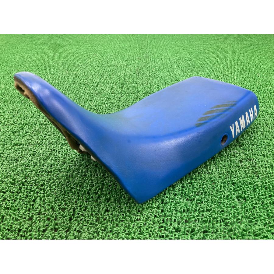 ヤマハ発動機 TDR50 シート 3FY ヤマハ 純正 中古 バイク 部品 破れ 