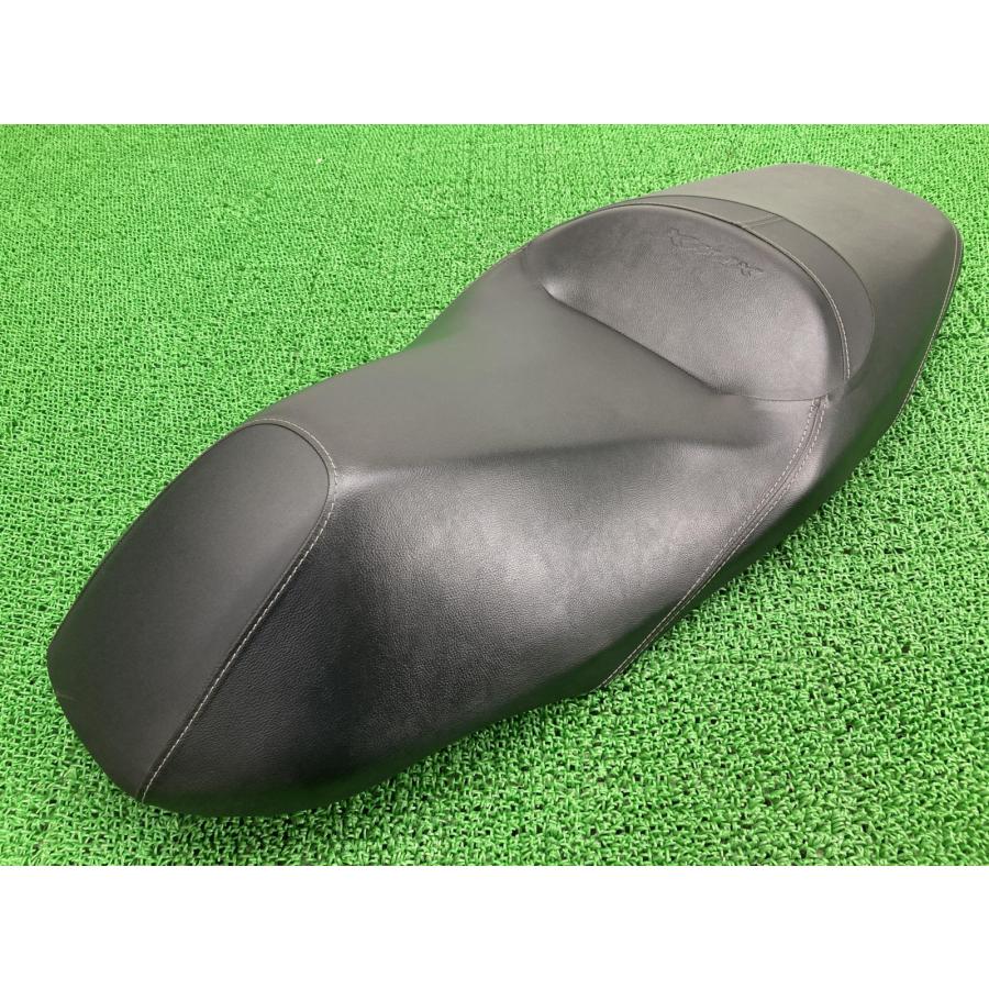 XMAX シート ヤマハ 純正 バイク 部品 SG42J YAMAHA（ヤマハ） XMAX シート B74-F4730-00 純正 中古 バイク 部品