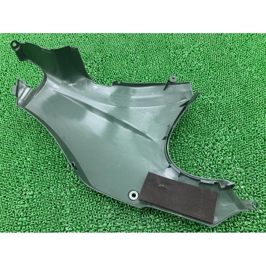 スーパーカブ110 サイドカバー 左 緑 ホンダ 純正 バイク 部品 JA07 コケキズ無し 割れ欠け無し コンディション良好 【中古】 24 ホンダ（HONDA） スーパーカブ110 サイドカバー 左 緑 純正 中古
