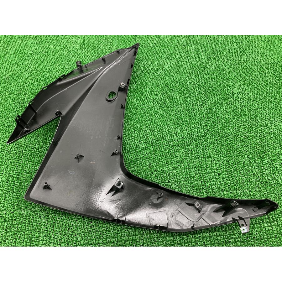 YZF-R3 サイドカウル 左 黒 1WD ヤマハ 純正 バイク 部品 RG10J コケキズ無し 割れ欠け無し コンディション良好 品薄 【中古】 87 ヤマハ発動機 YZF-R3 サイドカウル 左 黒 1WD ヤマハ 純正 中古 バイク