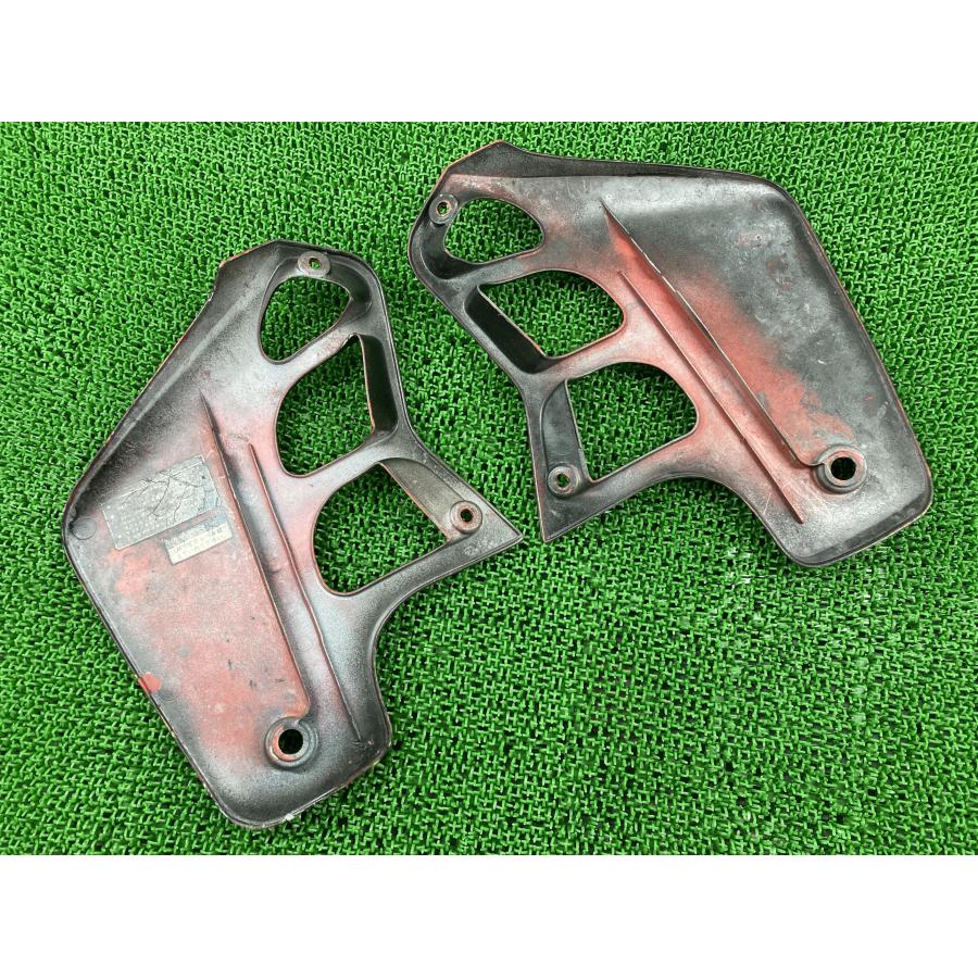 ホンダ（HONDA） CRM250R シュラウド 左右 KS7 純正 中古 バイク 部品