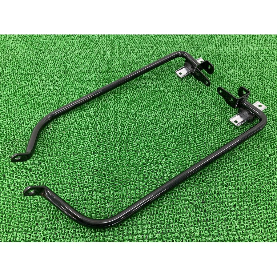 FLHX1750 サドルバッグガード 左右 黒 ハーレー 純正 中古 バイク 部品