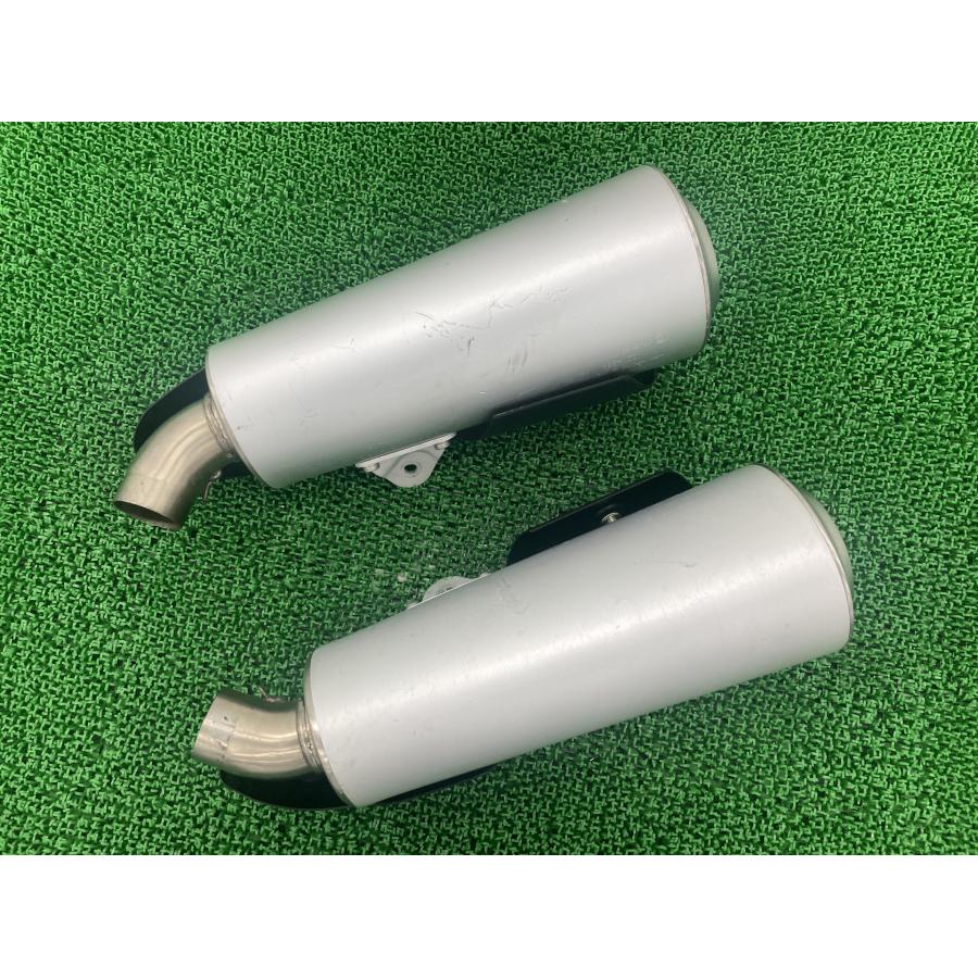 M696 サイレンサーマフラー 左右 573.1.310.1B/574.1.307.1B  純正 573.1.310.1B 574.1.307.1B ドゥカティ Monster696 【中古】 5 M696 サイレンサーマフラー 左右 573.1.310.1B/574.1.307.1B BMW 純正