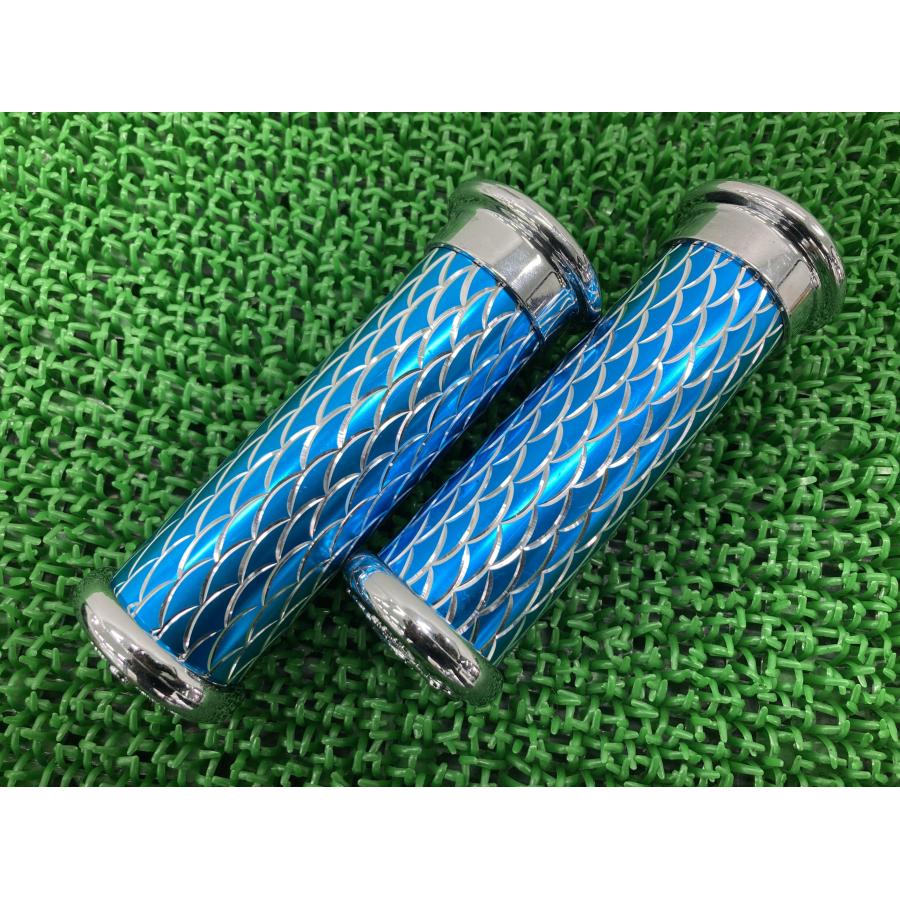 WEIYUDA製 ハンドルグリップ 左右 社外 中古 バイク 部品 ZHENDAMOTO