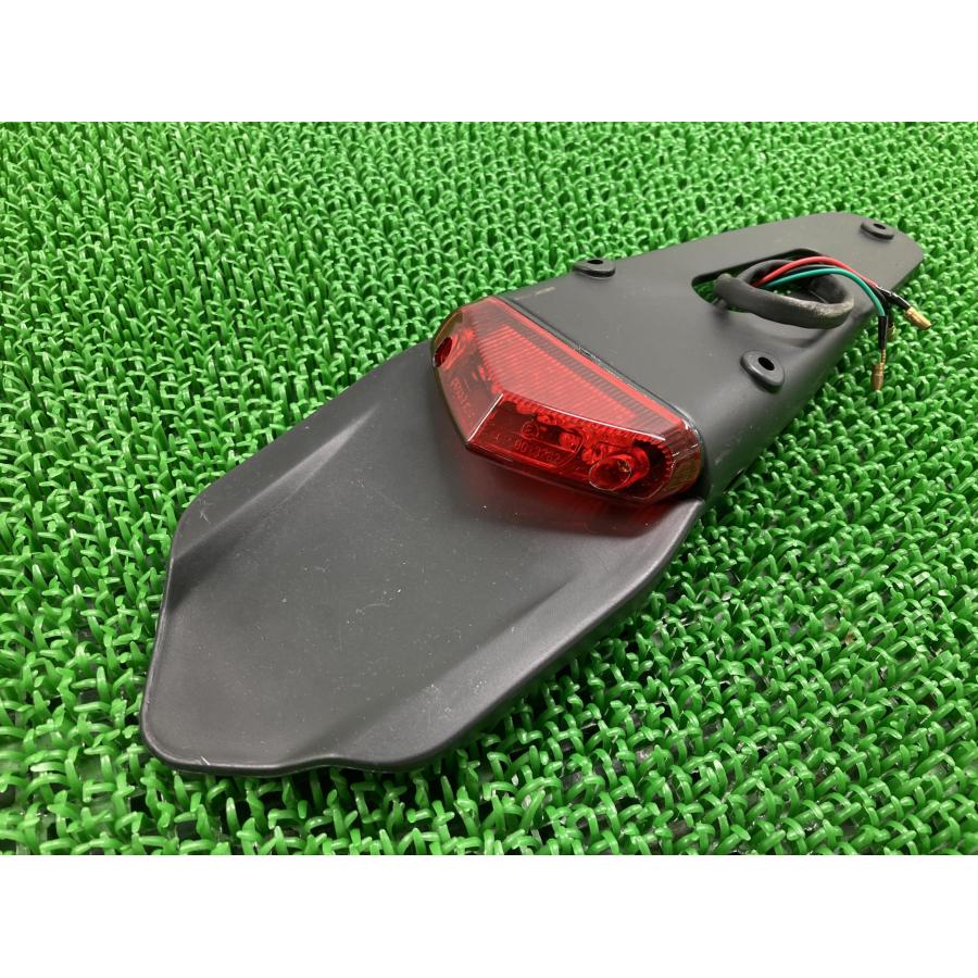 BSK製CRF250R X リアフェンダー 社外 中古 バイク 部品 ME12 ME11 LED