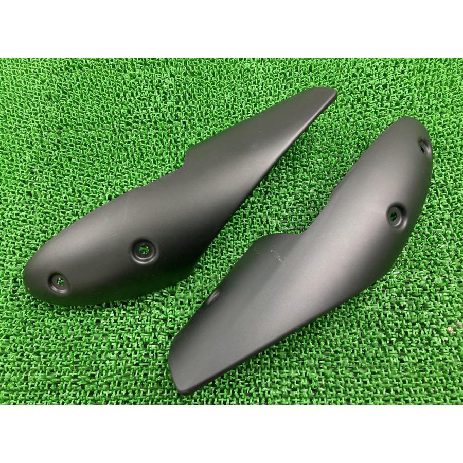 M796 マフラーヒートガード 左右 ドゥカティ 純正 中古 バイク 部品 