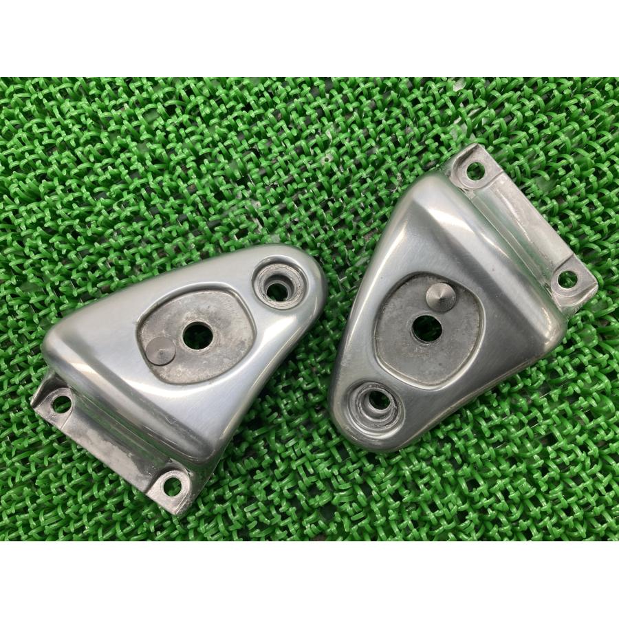 カワサキ　ゼファー1100 純正ヘッドライト　ステー付き カワサキ ゼファー1100 ヘッドライトステー 左右 1599/1600 純正 中古