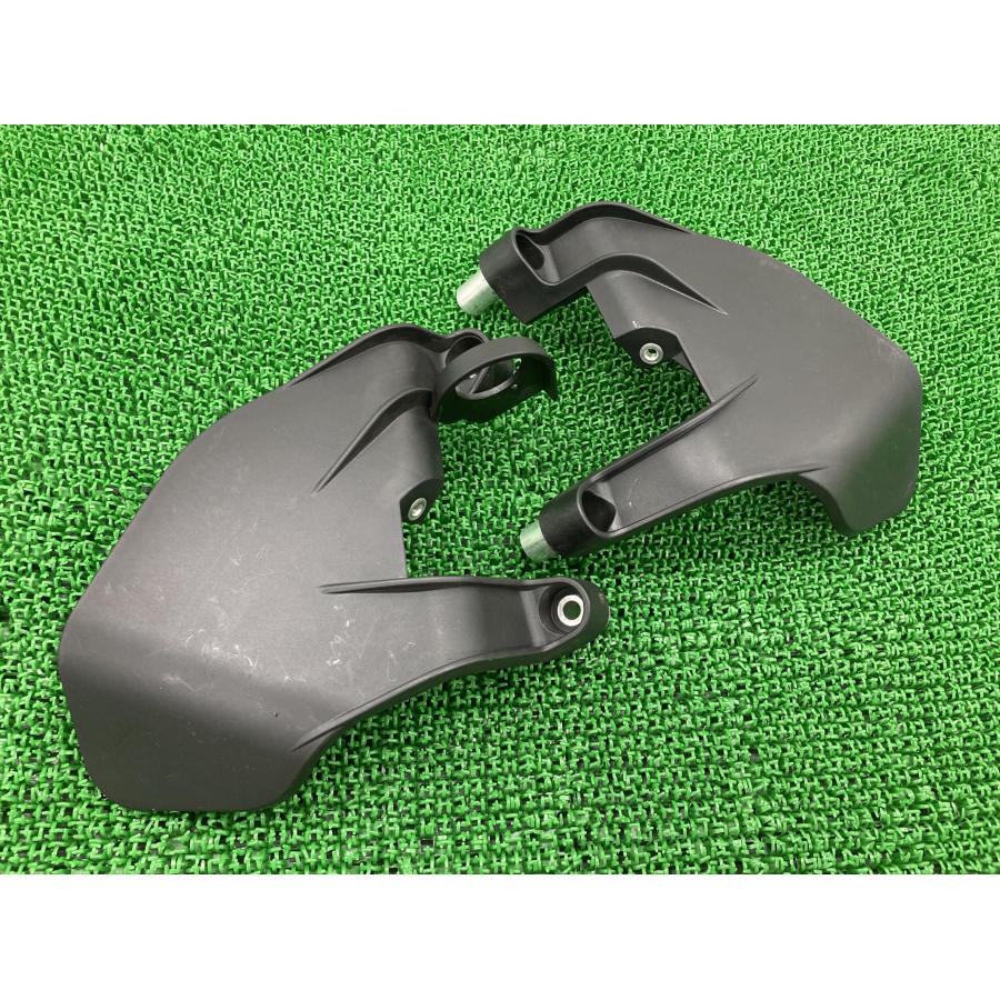 1190アドベンチャー タンクプロテクター 黒 603.07.027.000/603.07.028.000 KTM 純正 割れ欠け無し 1090アドベンチャー 【中古】 45 1190アドベンチャー タンクプロテクター 黒 603.07.027.000/603.07