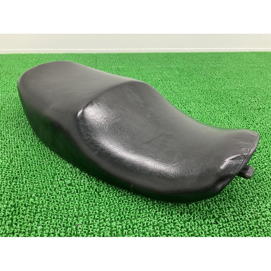 カワサキ ゼファー1100 シート 56031-1807 純正 中古 バイク