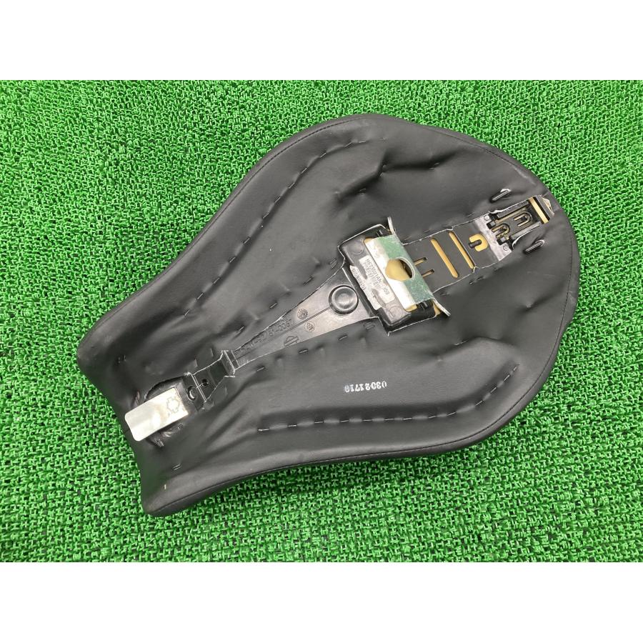 XL883L シート 51550-07 ハーレー 純正 中古 バイク 部品 破れ無し