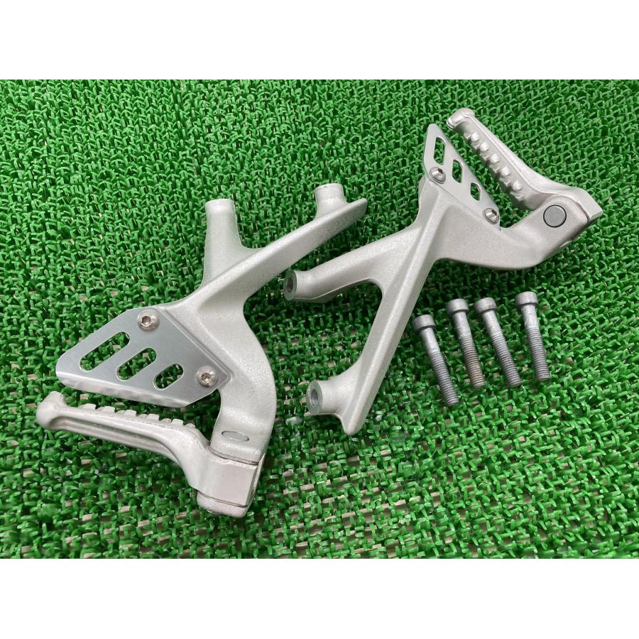 RSV4 タンデムステップ 左右 893994/893395 アプリリア 純正 中古