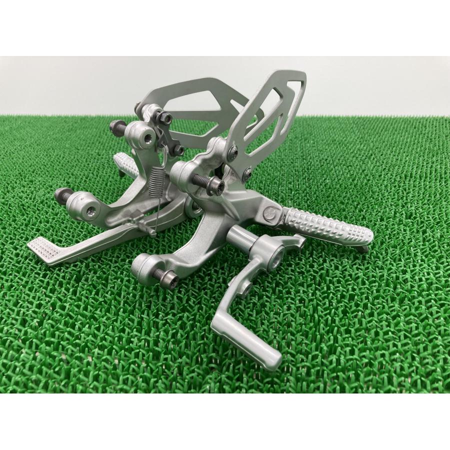 S1000RR ステップ 左右 7728307-01/7728308-02 BMW 純正 中古 7728307 