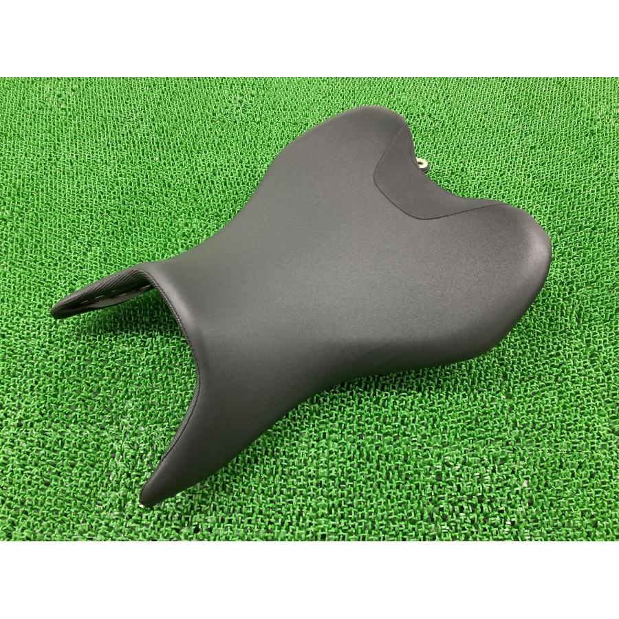 ヤマハ発動機 MT-07 シート B4C-00S ヤマハ 純正 中古 バイク ヤマハ発動機 MT-07 シート B4C-00S ヤマハ 純正 中古 バイク