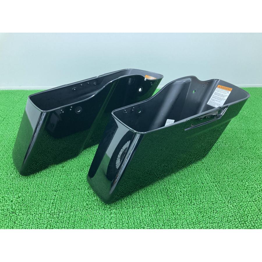 FLHX1690 パニアケース 左右 黒 90200412/90200414 ハーレー 純正 中古 