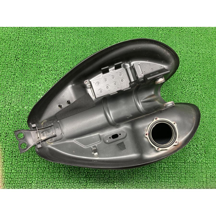 カワサキ W800 タンク 純正 中古 バイク 部品 EJ800A W800 カワサキ W800 タンク 純正 中古 バイク 部品 EJ800A W800
