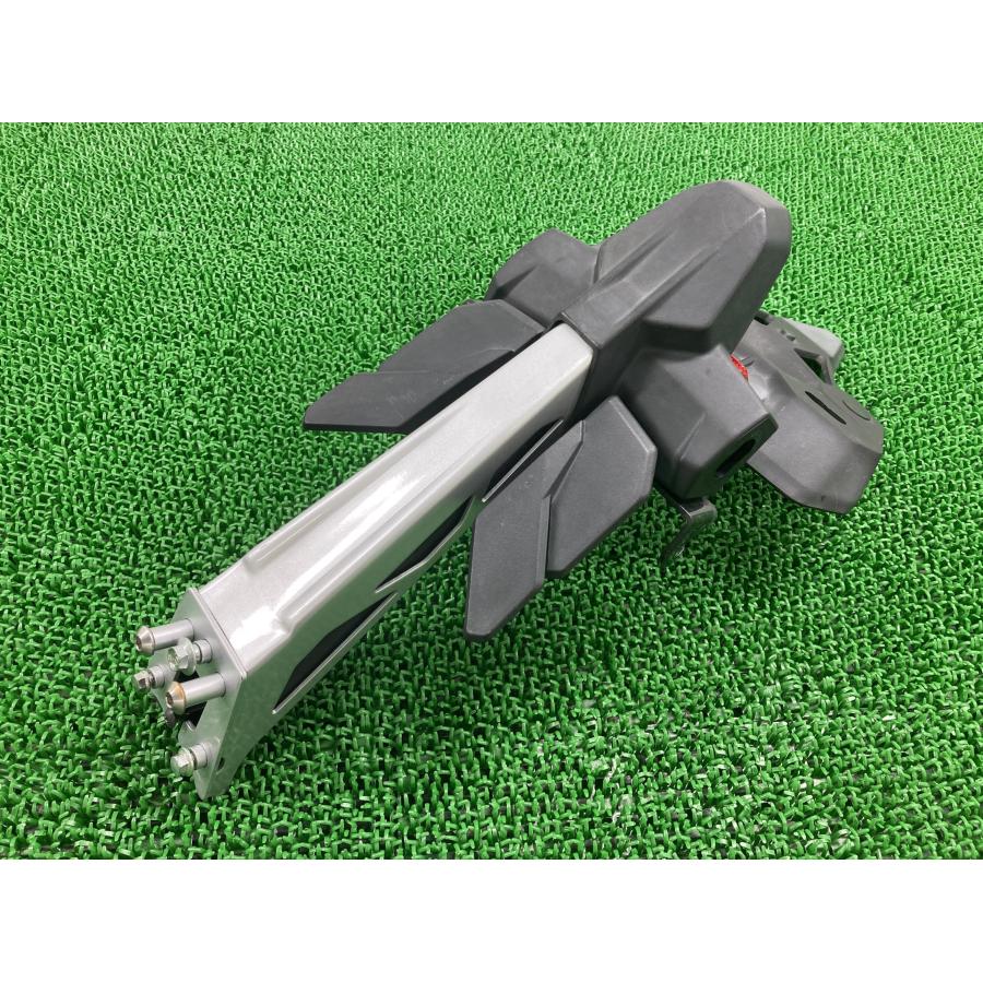 ホンダ（HONDA） CBR250RR リアフェンダー K64 純正 中古 バイク 部品