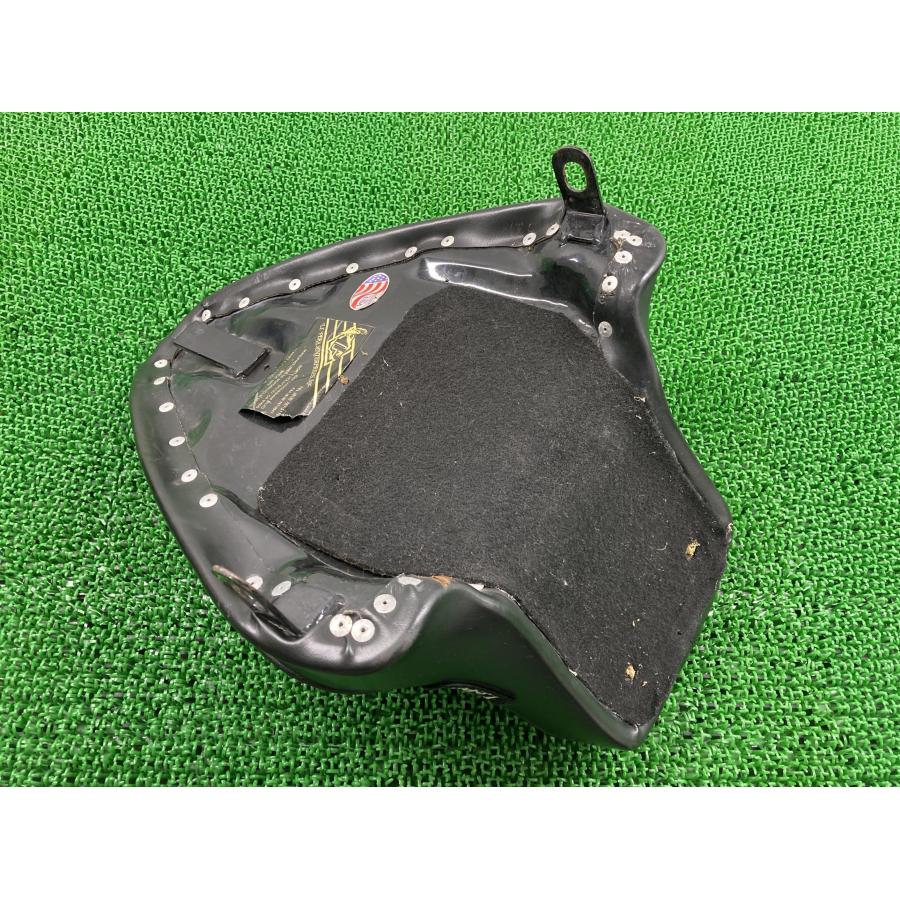 ラペラ製FLSTC1340 シート 社外 中古 バイク 部品 ハーレー コブラ