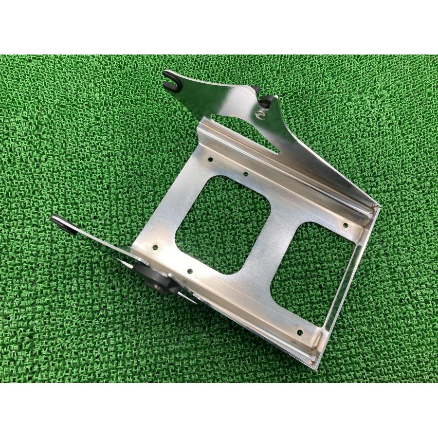 ツーリング リアキャリア 社外 中古 バイク 部品 ハーレー 14-18年