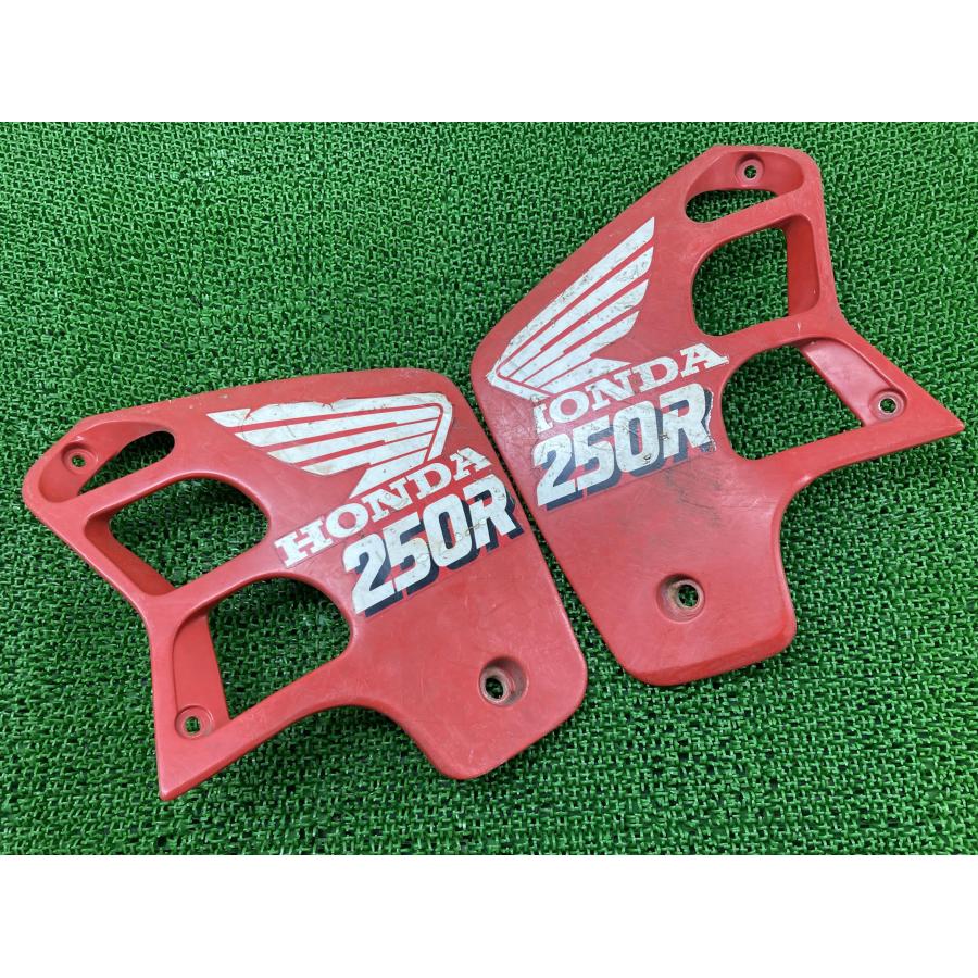 ホンダ（HONDA） CRM250R シュラウド 左右 赤/白 KS7 純正 中古 バイク