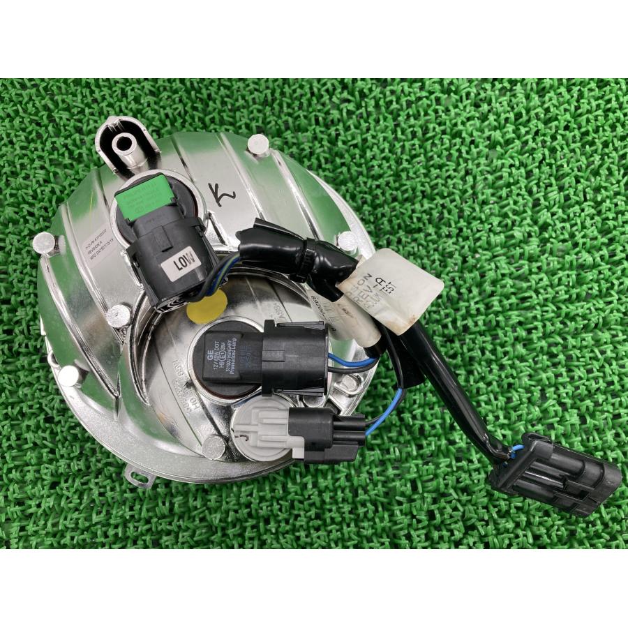 FLHXS1690 ヘッドライト 5863900 ハーレー 純正 バイク 部品 ツーリング コケキズ無し 割れ欠け無し 品薄 車検 Genuine 【中古】 71 FLHXS1690 ヘッドライト 5863900 ハーレー 純正 中古 バイク 部品