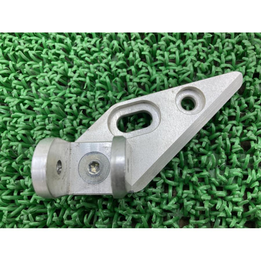 WR'S製ゼファー1100 タンデムステップホルダー 左 社外 中古 バイク