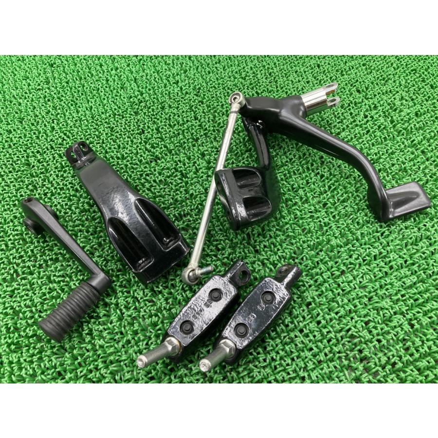 XL883 XL1200 ステップ 左右 42972-04 ハーレー 純正 中古 XL883 XL1200 ステップ 左右 42972-04 ハーレー 純正 中古