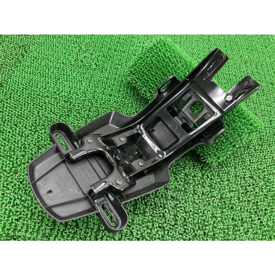 ヤマハ発動機 XSR155 リアフェンダー B1V ヤマハ 純正 中古
