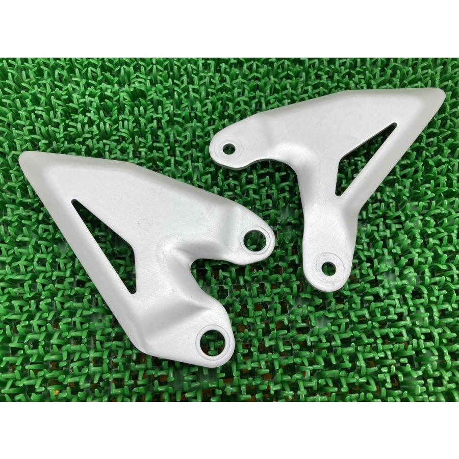 カワサキ NINJA250 ヒールガード 左右 純正 中古 バイク 部品 カワサキ NINJA250 ヒールガード 左右 純正 中古 バイク 部品