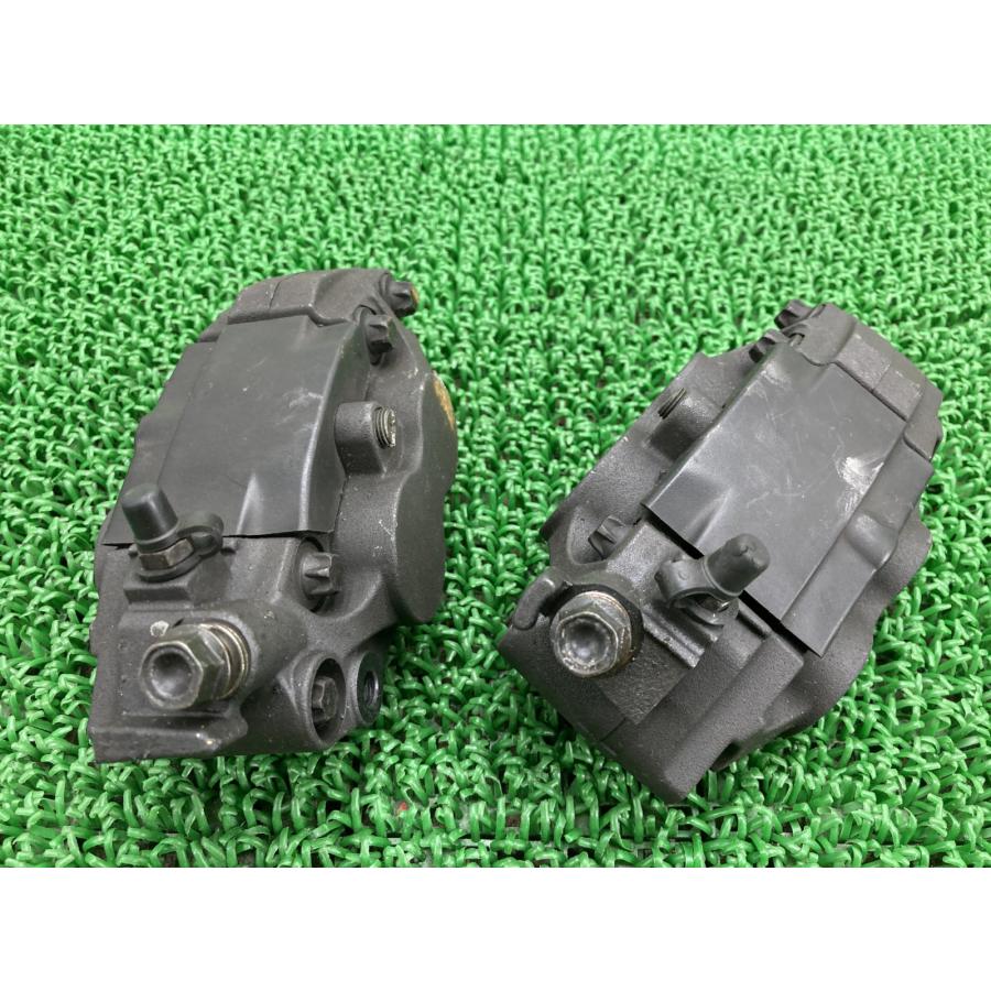 ホンダ（HONDA） VFR400R フロントブレーキキャリパー 左右 純正 中古
