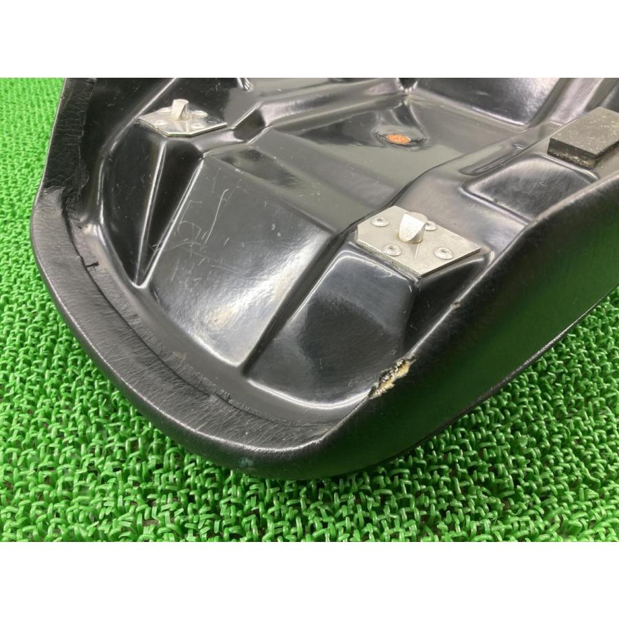 ワークスクオリティ製ゼファー750 シート 社外 中古 ZR750C 25mm ワークスクオリティ製ゼファー750 シート 社外 中古 ZR750C 25mm