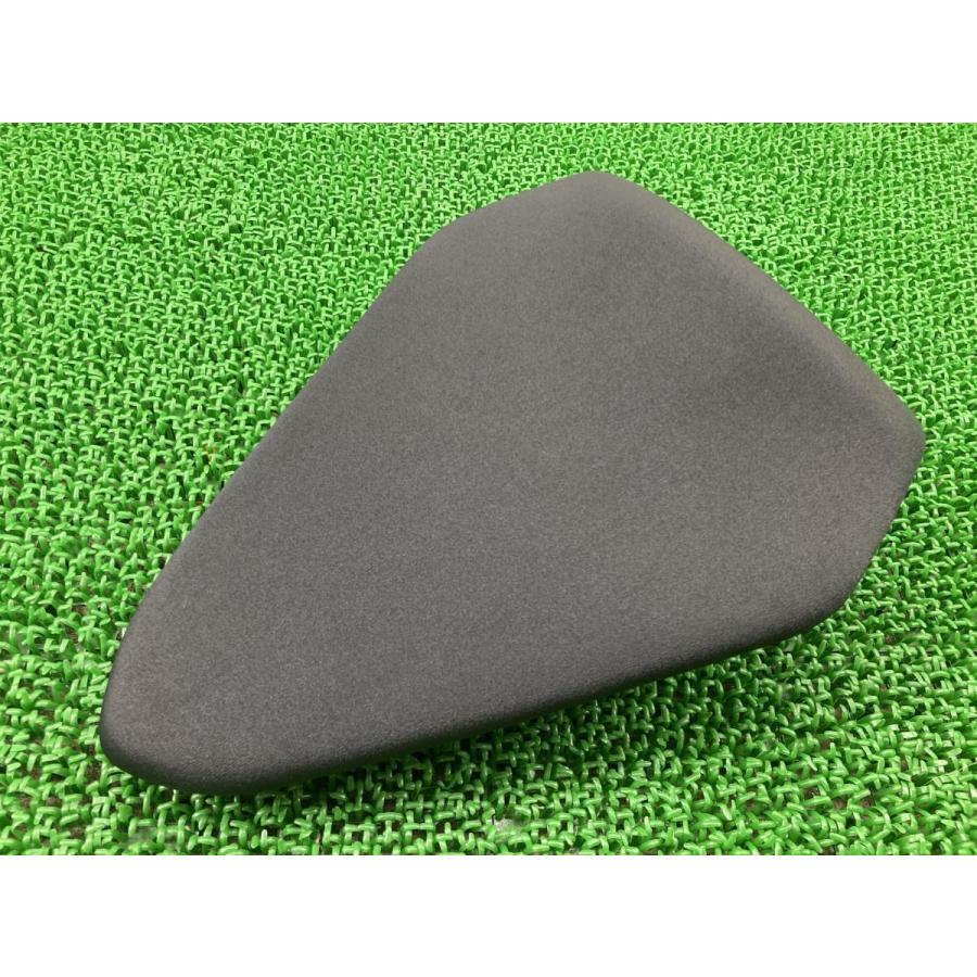 CBR1000RR-R タンデムシート SC82-1000*** ホンダ 純正 中古 バイク 部品 2020年式外し SC82 リアシート 綺麗 良品 破れ無し 車検 Genuine