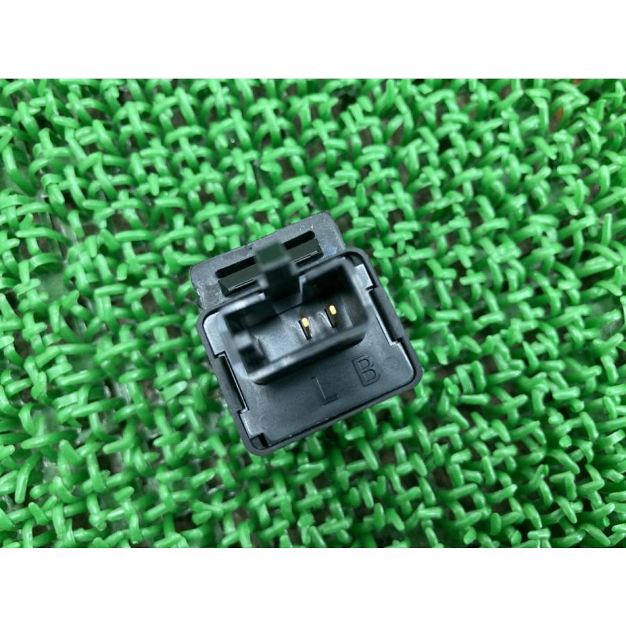 カワサキ（Kawasaki） NINJA400 ウインカーリレー FE218BH 純正 中古